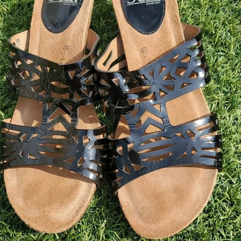 Sofft Venice Black Patent Leather Slip on Wedges with a Natural Leather Lining